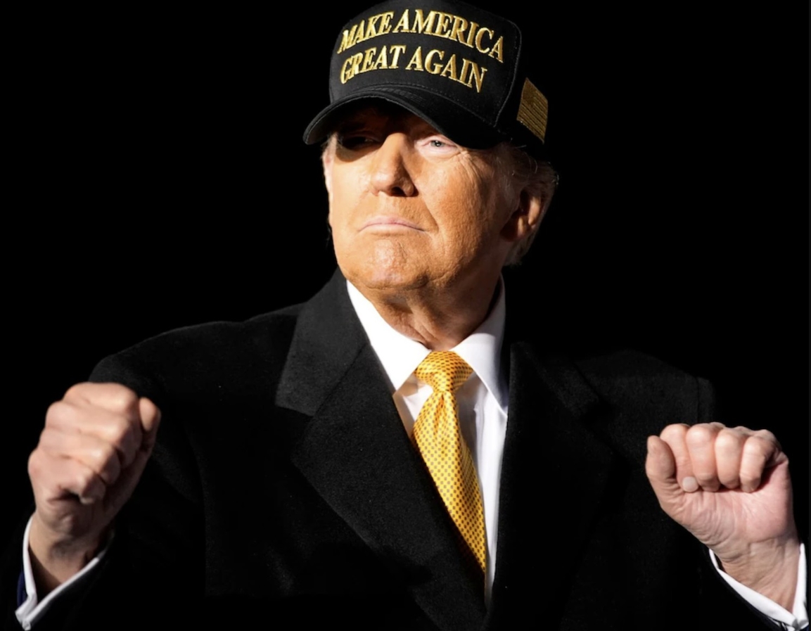 BLACK AND GOLD MAGA HAT