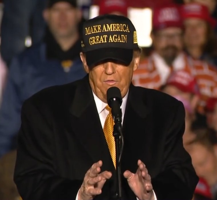 TRUMP DARK MAGA – GOLD MAGA HAT
