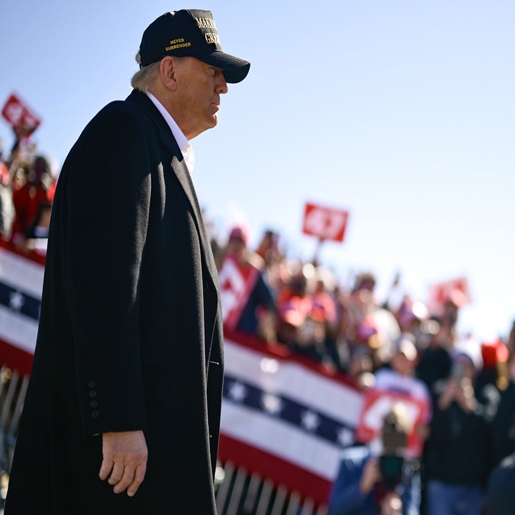 Official Gold Dark Maga Hat